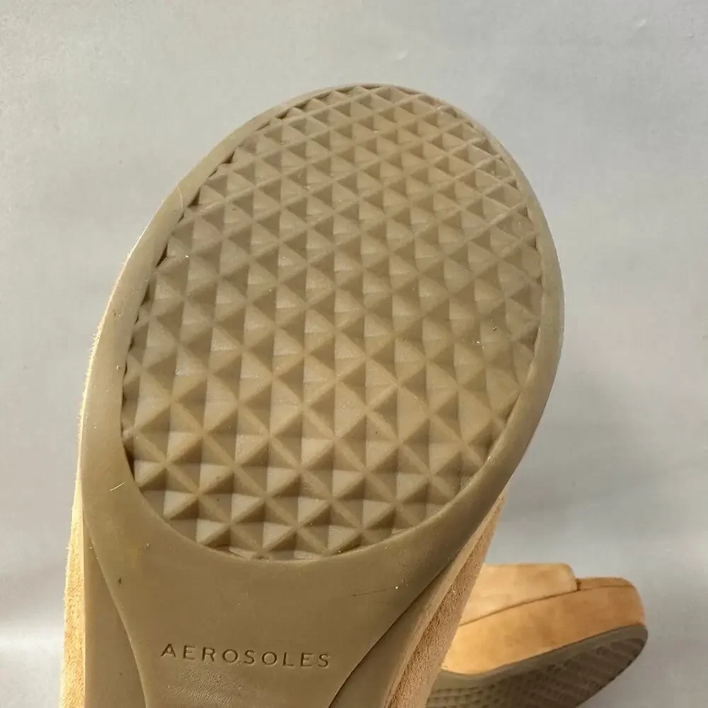 Aerosoles Cornelia Tan Suede Leather Peep Toe Slingback Platform Sandal Size 9.5